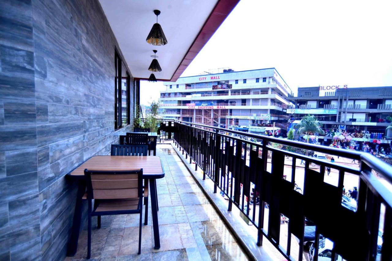 Victoria Mews Hotel Kampala Exterior foto