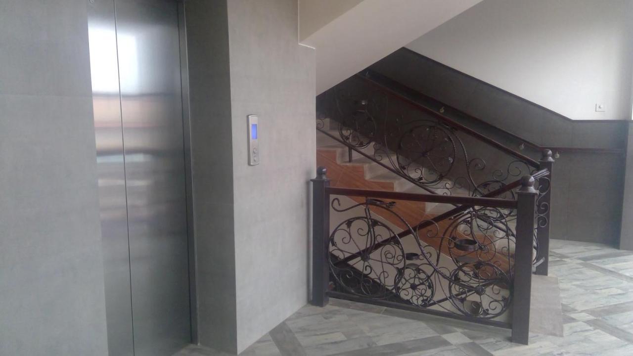 Victoria Mews Hotel Kampala Exterior foto